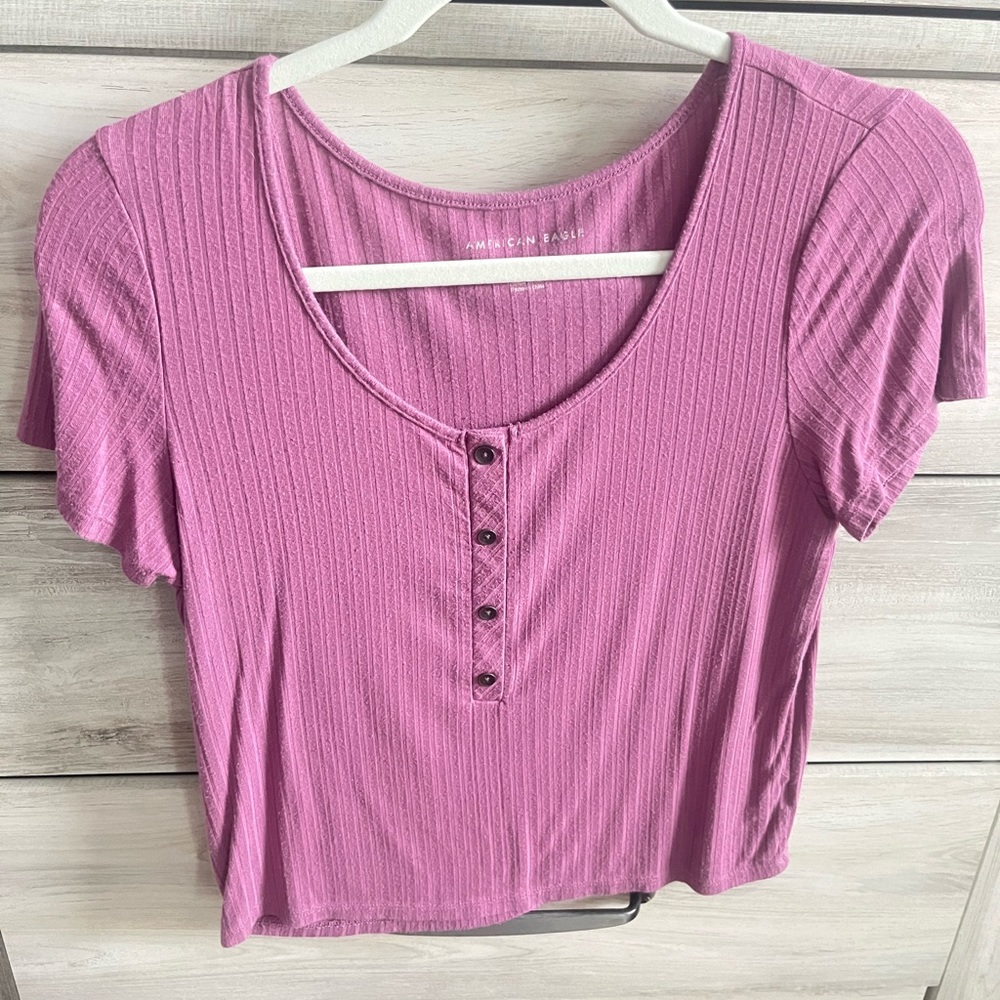 Ribbed purple crop top with buttons!